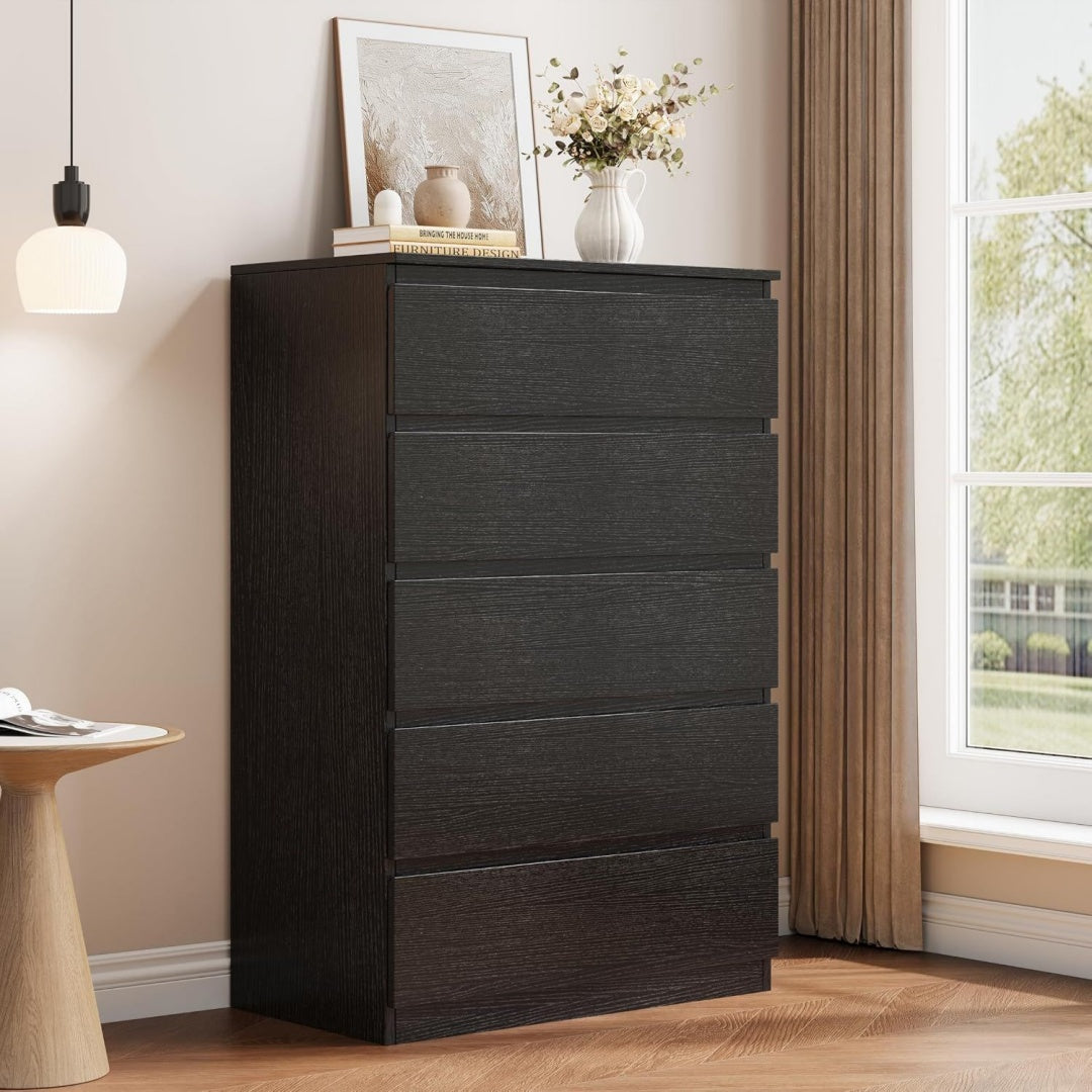 Grise commode rembourre en tissu avec 5 tiroirs